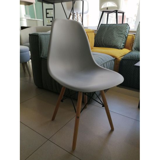 Стул Eames PC-015 белый