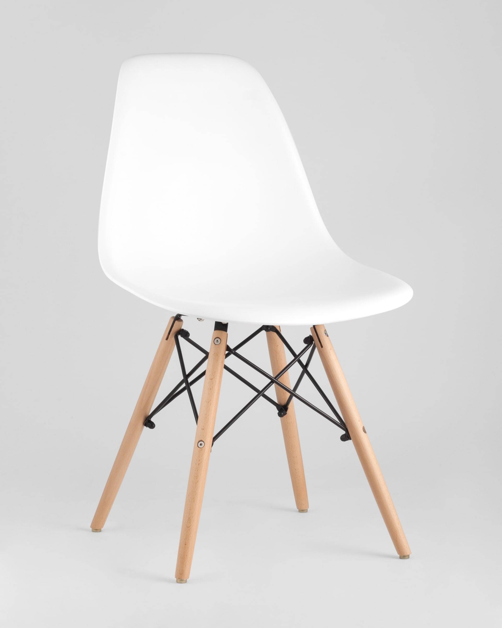 Стул Eames Style DSW белый